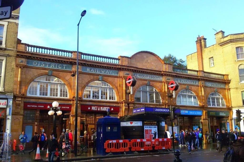 Charming Home With Private Balcony, On 1St Floor, With 2 Bathrooms, 3 Min Walk To Earl'S Court Station ลอนดอน ภายนอก รูปภาพ