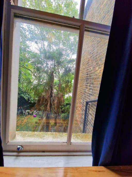 Charming Home With Private Balcony, On 1St Floor, With 2 Bathrooms, 3 Min Walk To Earl'S Court Station ลอนดอน ภายนอก รูปภาพ